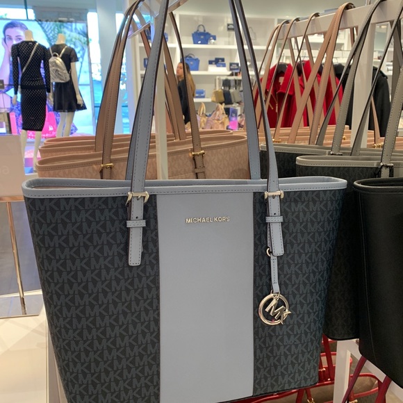 MK Brand new - Picture 1 of 1